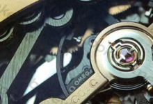 Teach you how to identify the authenticity of a mechanical watch by the way its date changes.-Bokey Time